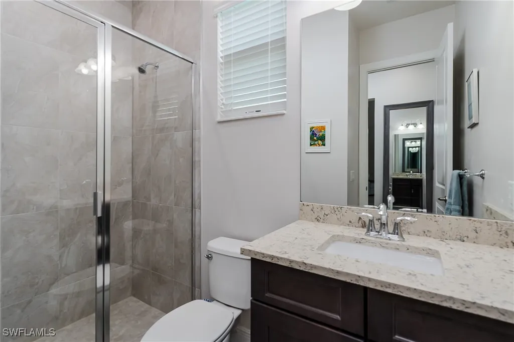121 Newport Drive Naples FL 34114