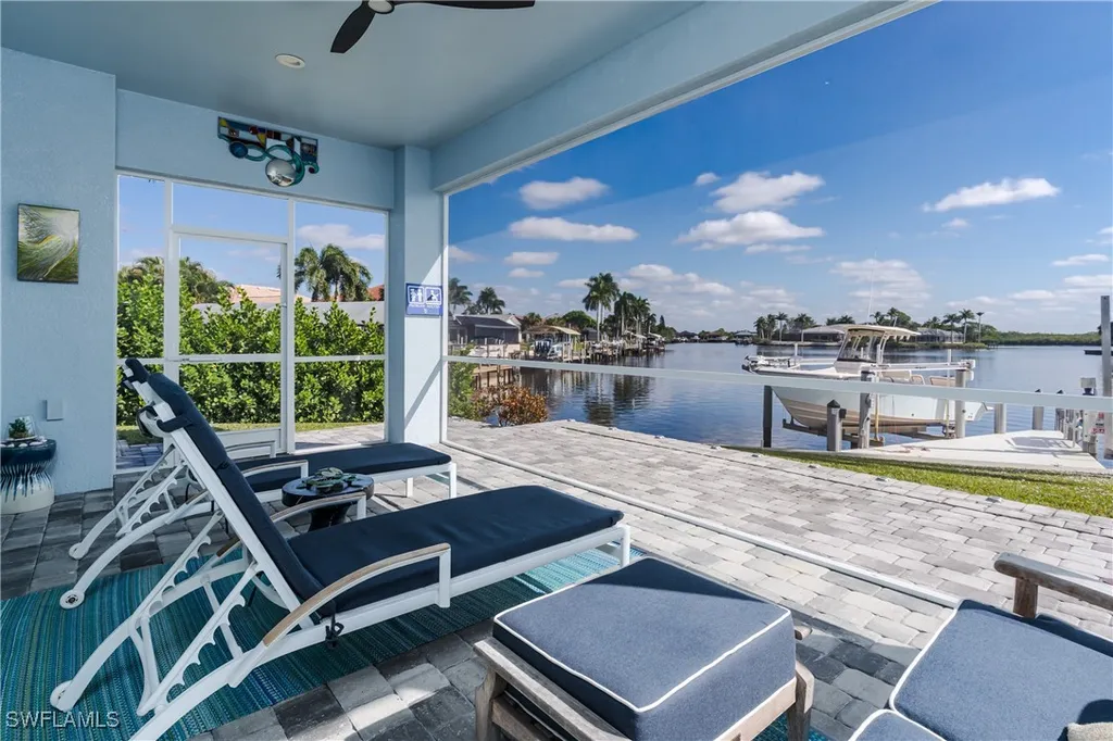 121 Newport Drive Naples FL 34114