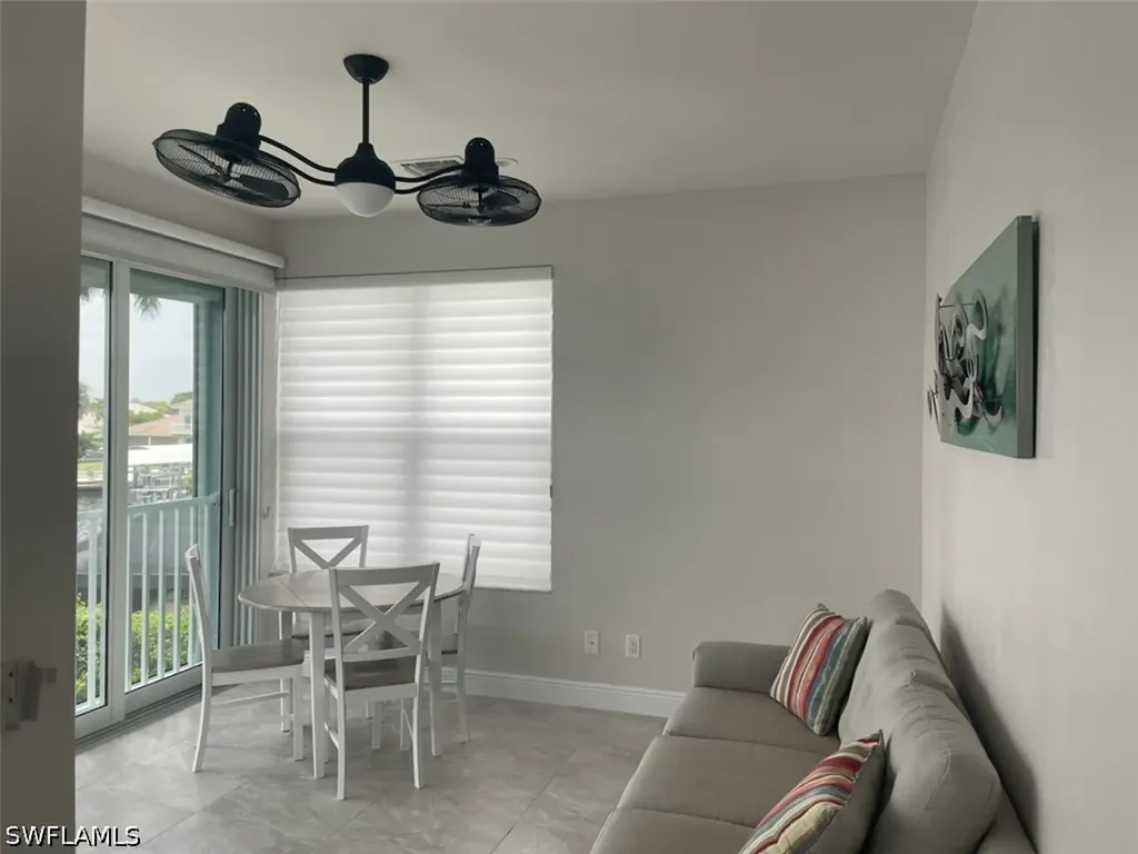 121 Newport Drive Naples FL 34114