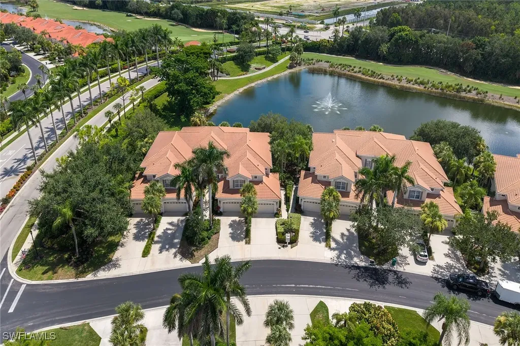 4710 Shinnecock Hills Court Naples FL 34112