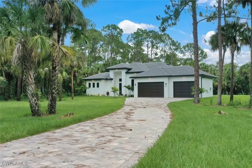 834 Wilson Boulevard N Naples FL 34120
