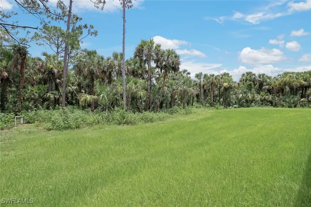 834 Wilson Boulevard N Naples FL 34120