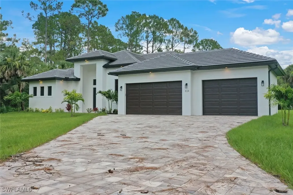 834 Wilson Boulevard N Naples FL 34120