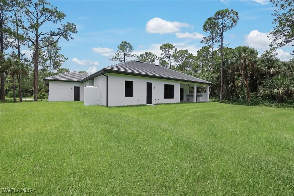 834 Wilson Boulevard N Naples FL 34120