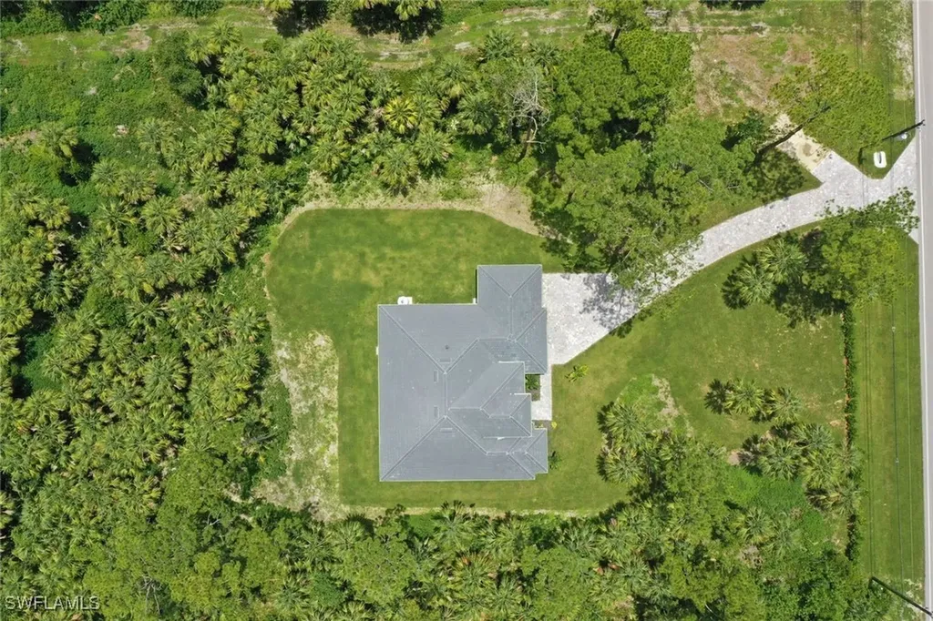 834 Wilson Boulevard N Naples FL 34120