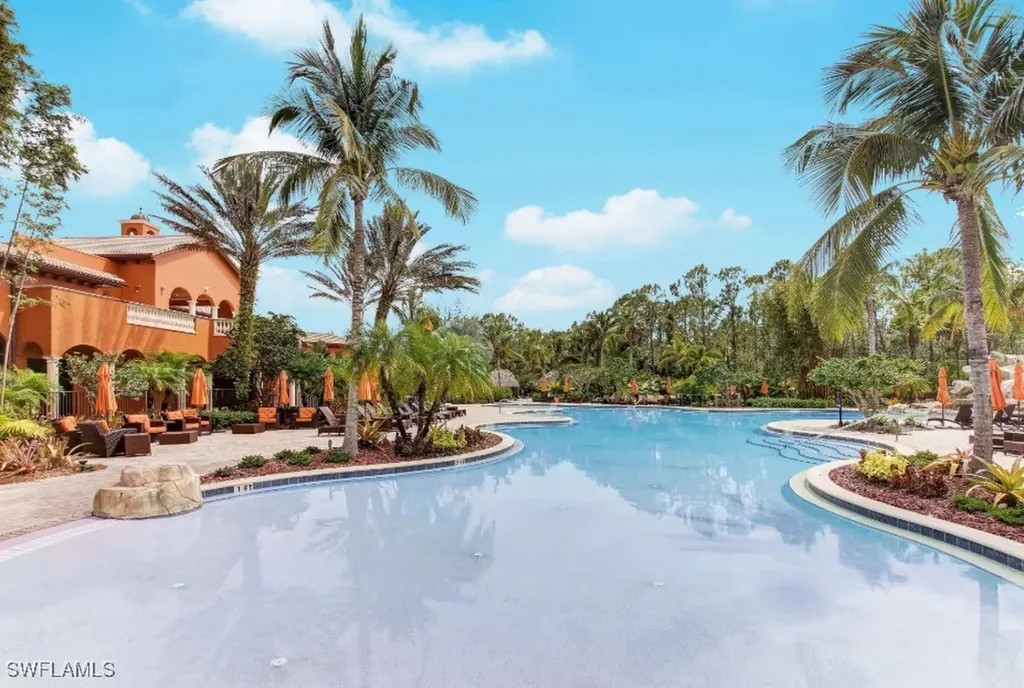 9137 Chula Vista Street Naples FL 34113