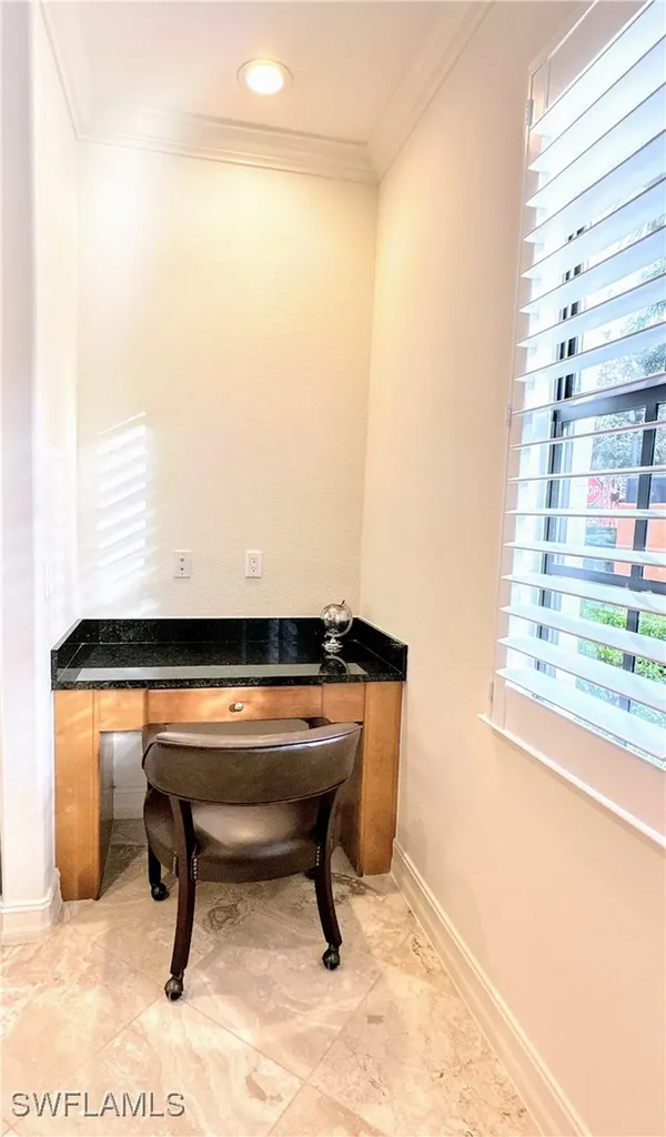9137 Chula Vista Street Naples FL 34113