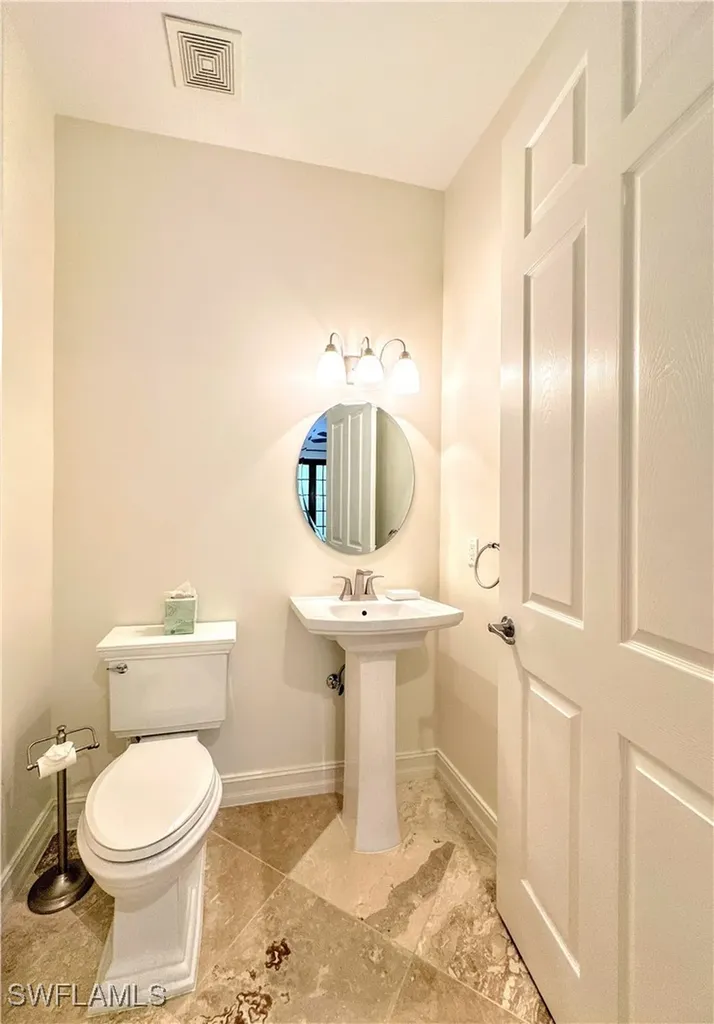 9137 Chula Vista Street Naples FL 34113