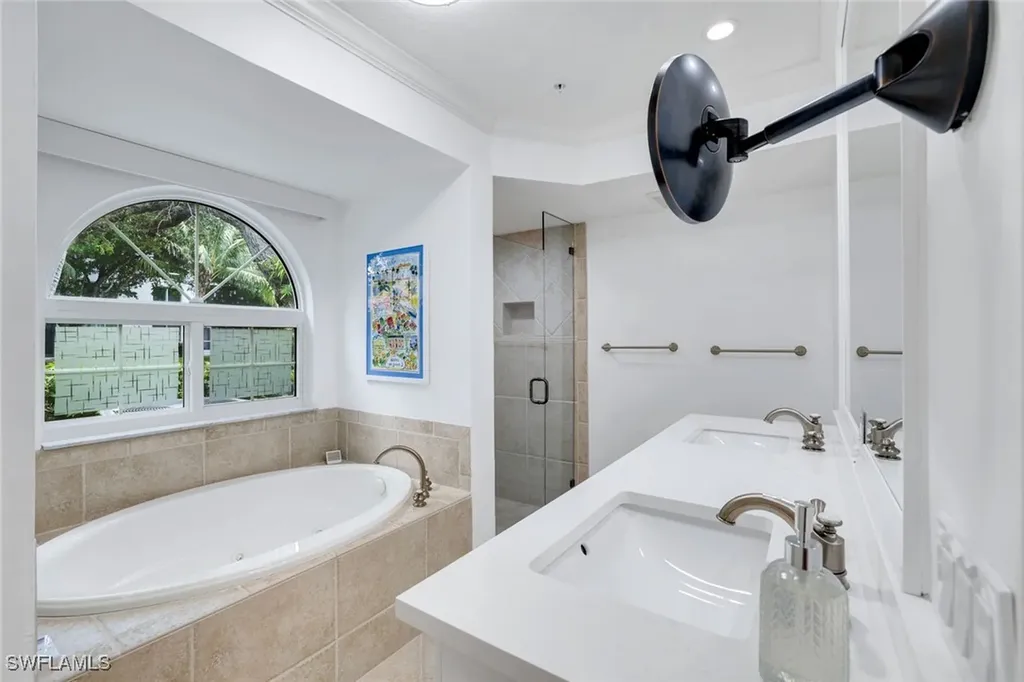 376 3rd Street S Naples FL 34102