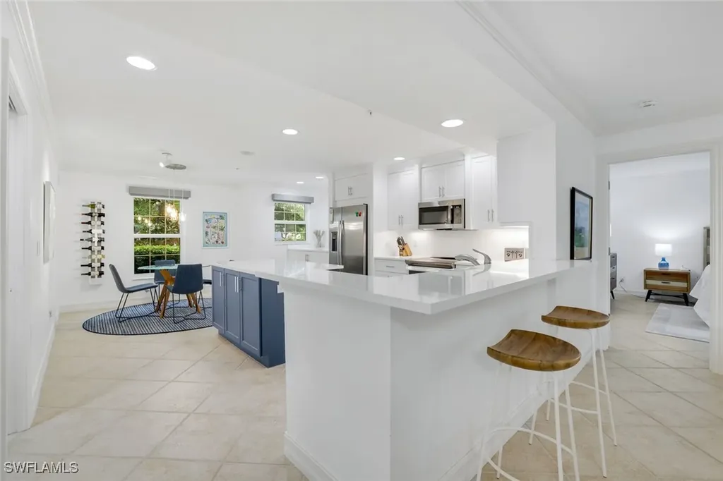 376 3rd Street S Naples FL 34102