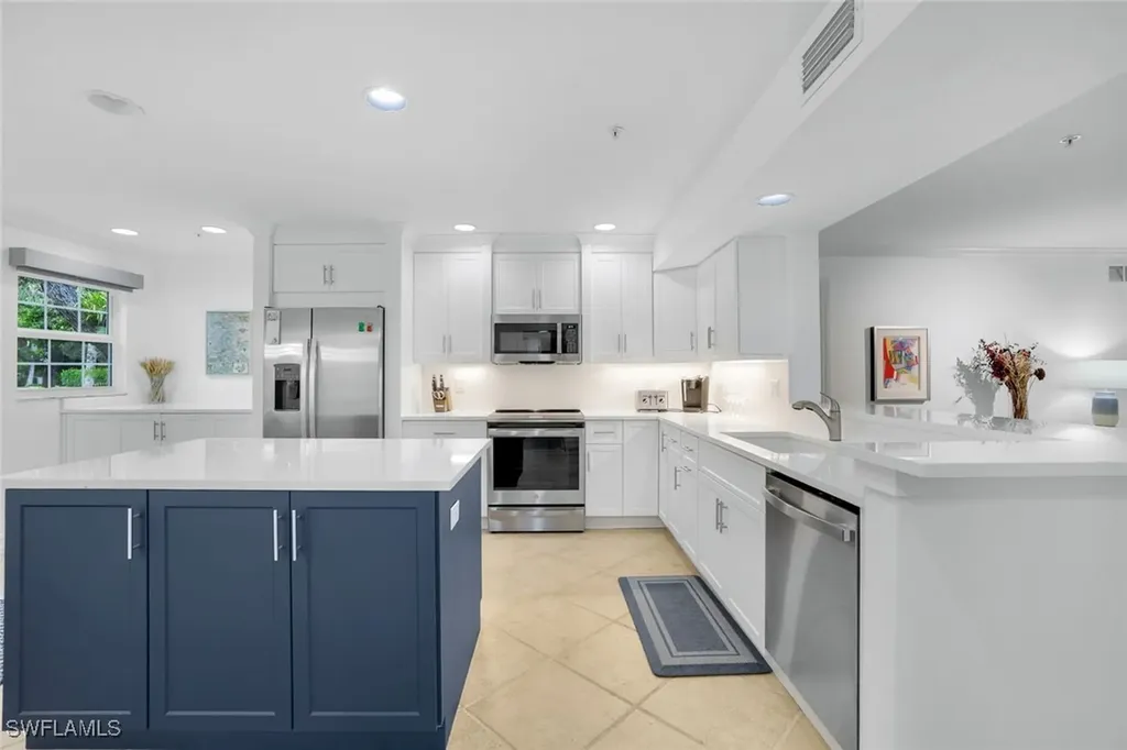 376 3rd Street S Naples FL 34102