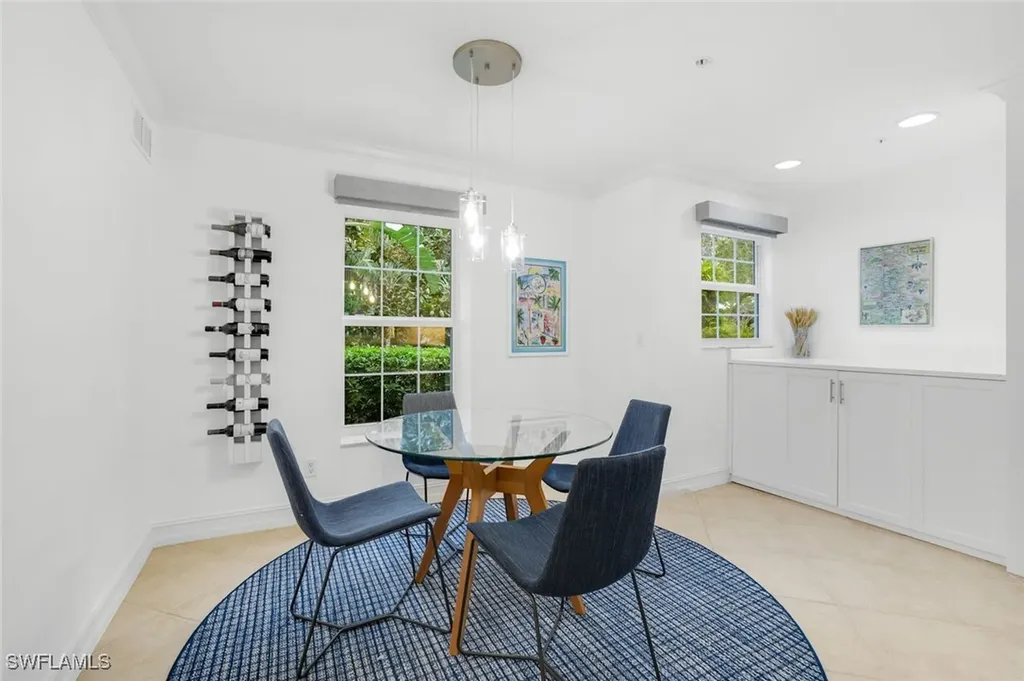 376 3rd Street S Naples FL 34102