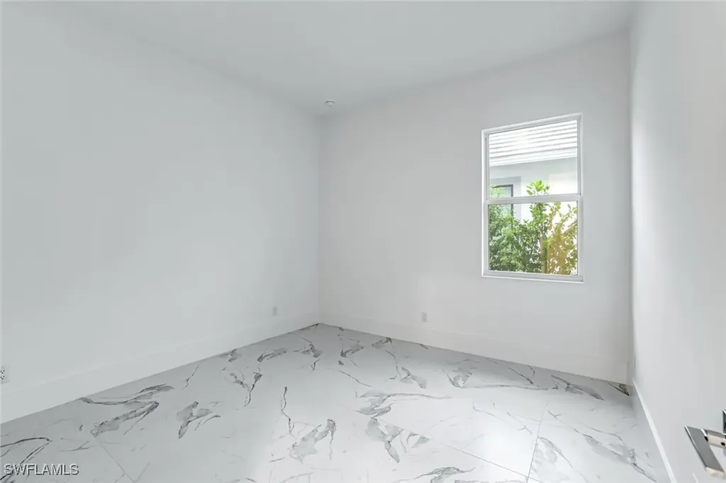 9659 Moonflower Court Naples FL 34114