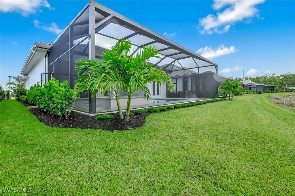 9659 Moonflower Court Naples FL 34114
