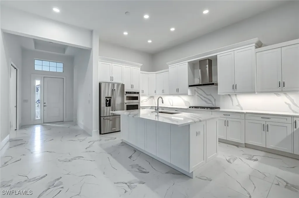 9659 Moonflower Court Naples FL 34114