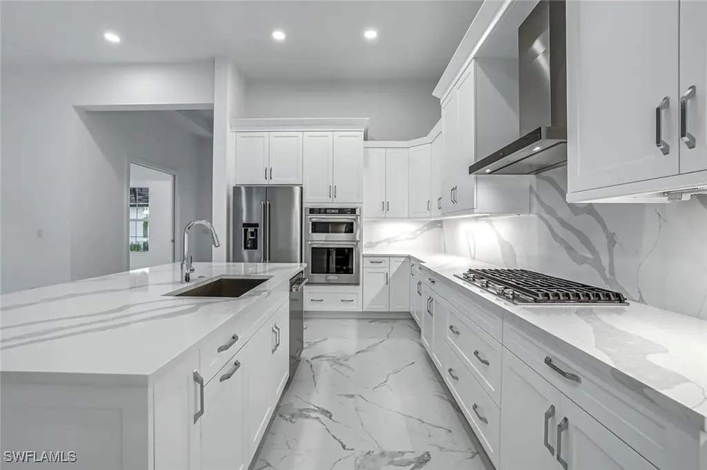 9659 Moonflower Court Naples FL 34114