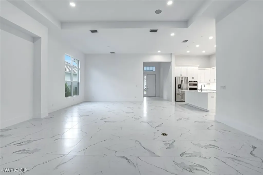 9659 Moonflower Court Naples FL 34114