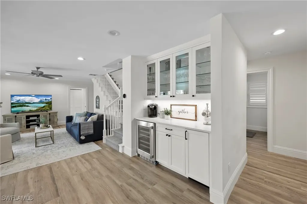 4611 Crayton Road Naples FL 34103