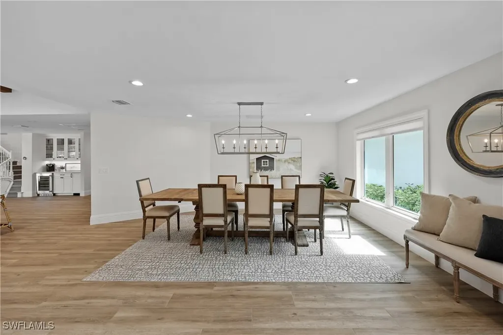 4611 Crayton Road Naples FL 34103