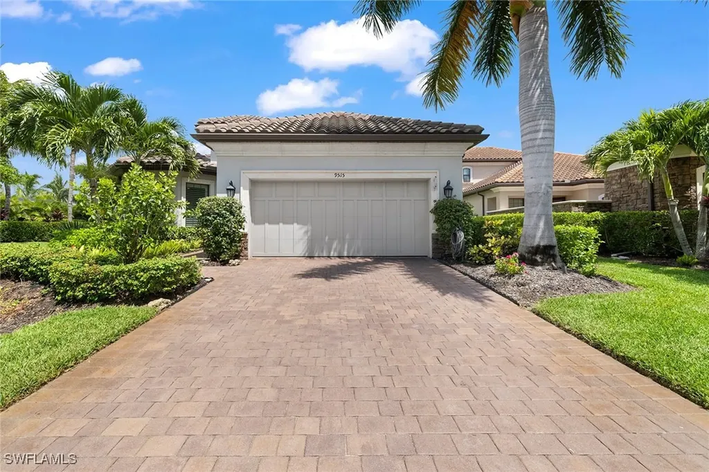 9515 Campanile Circle Naples FL 34114