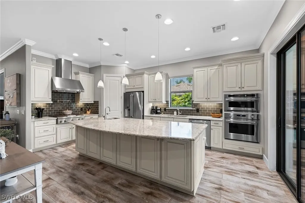 9515 Campanile Circle Naples FL 34114