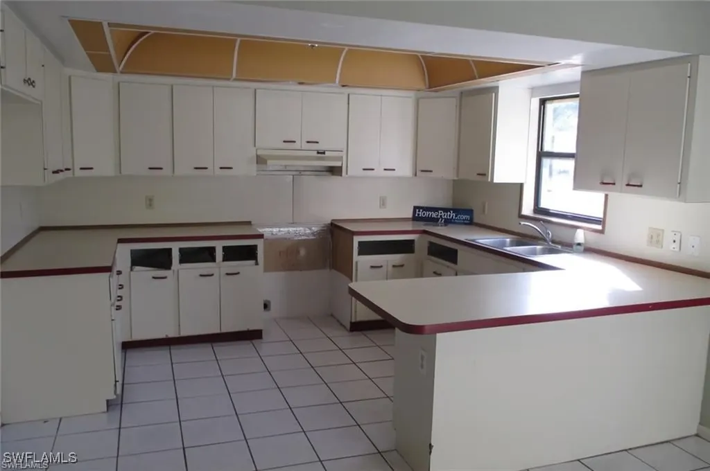 5395 Carolina Avenue Naples FL 34113