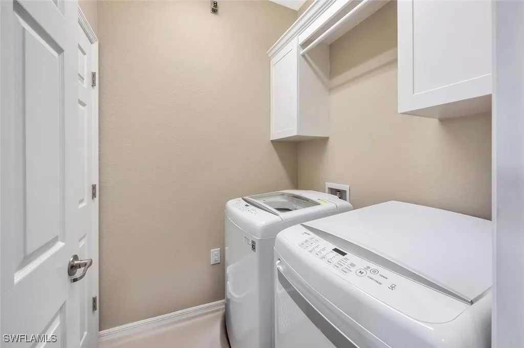 9485 Casoria Court Naples FL 34113