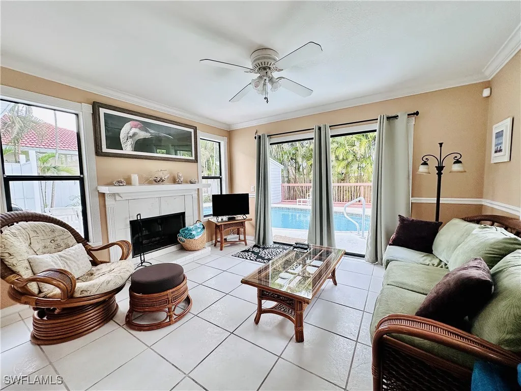 671 94th Avenue N Naples FL 34108