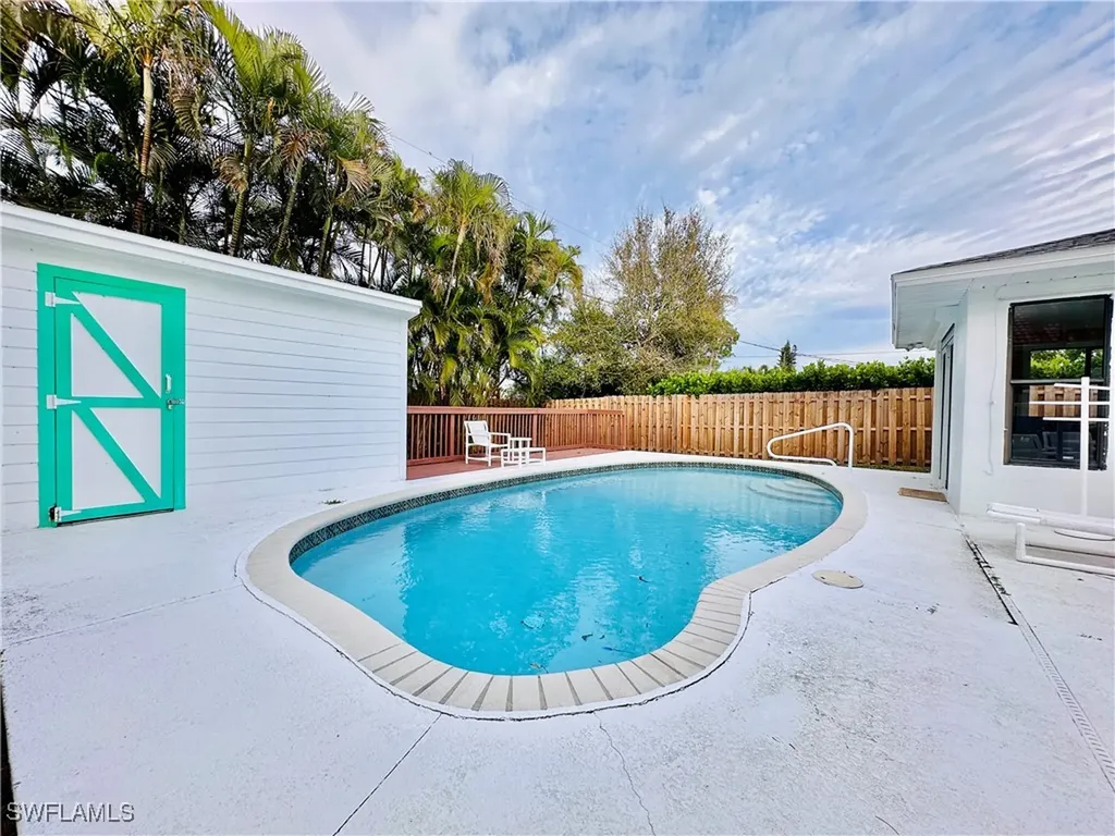 671 94th Avenue N Naples FL 34108