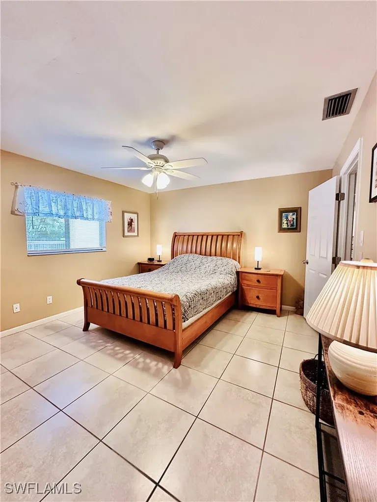 671 94th Avenue N Naples FL 34108