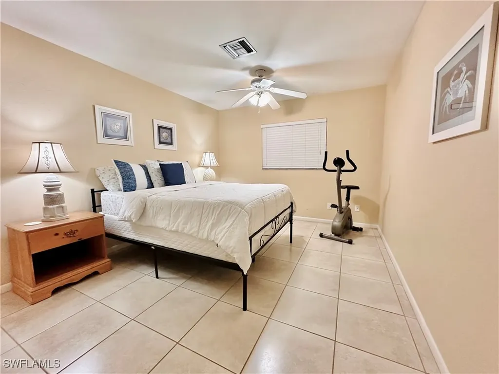 671 94th Avenue N Naples FL 34108