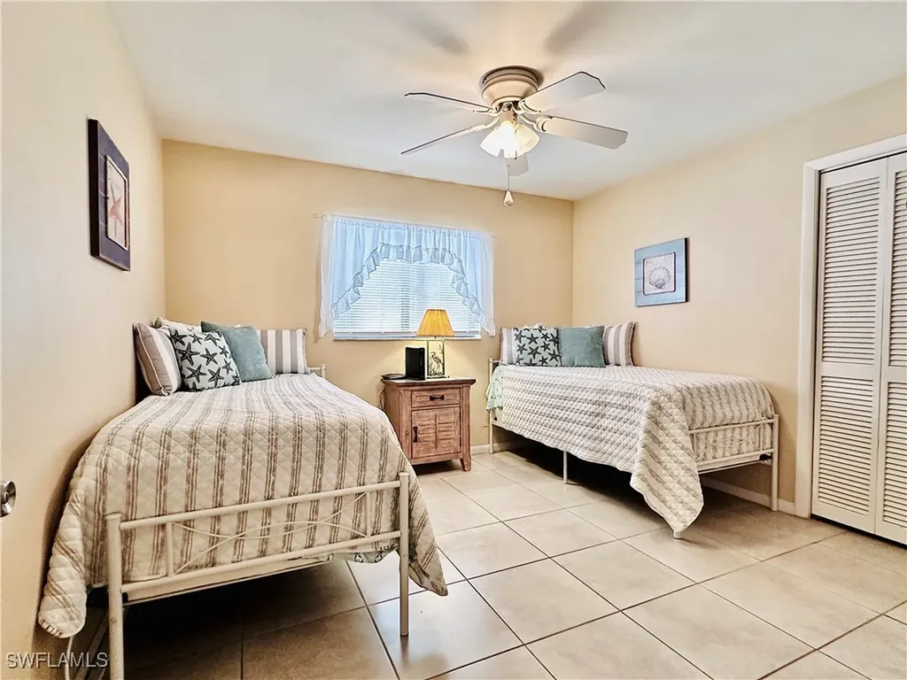 671 94th Avenue N Naples FL 34108