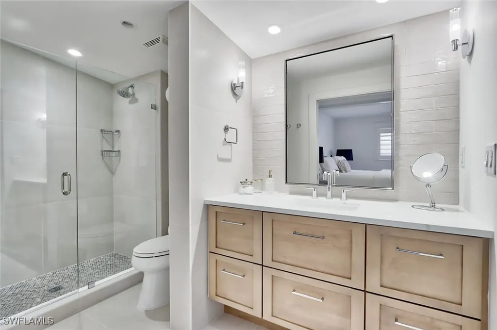 222 Harbour Drive Naples FL 34103