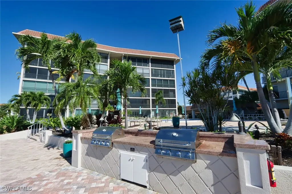 222 Harbour Drive Naples FL 34103