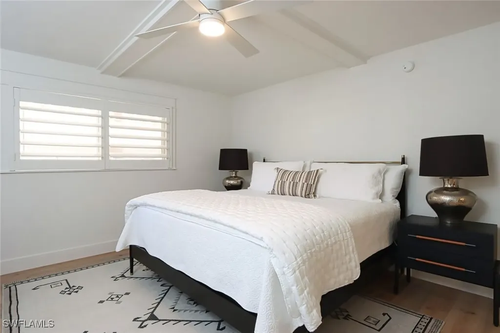 222 Harbour Drive Naples FL 34103