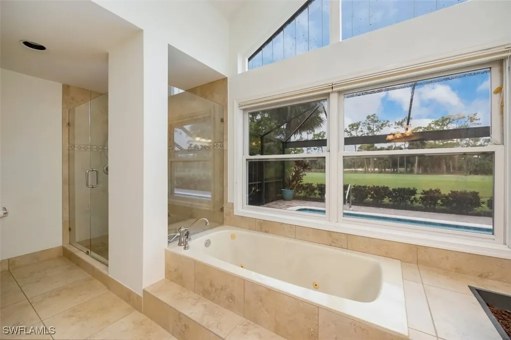 562 Cormorant Cove Naples FL 34113