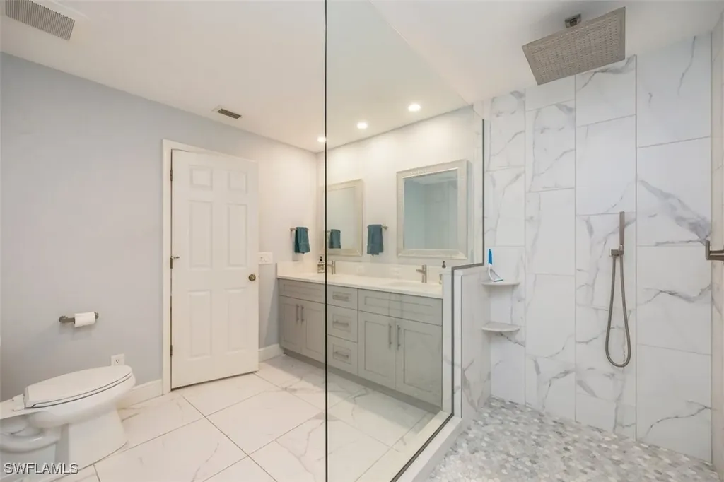 562 Cormorant Cove Naples FL 34113