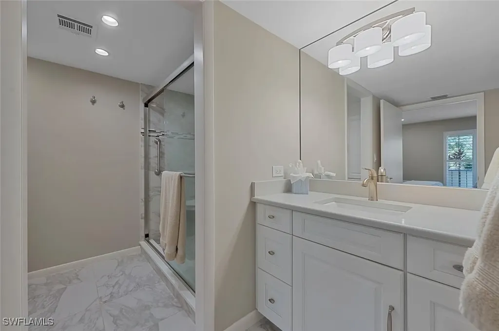 102 Clubhouse Drive Naples FL 34105