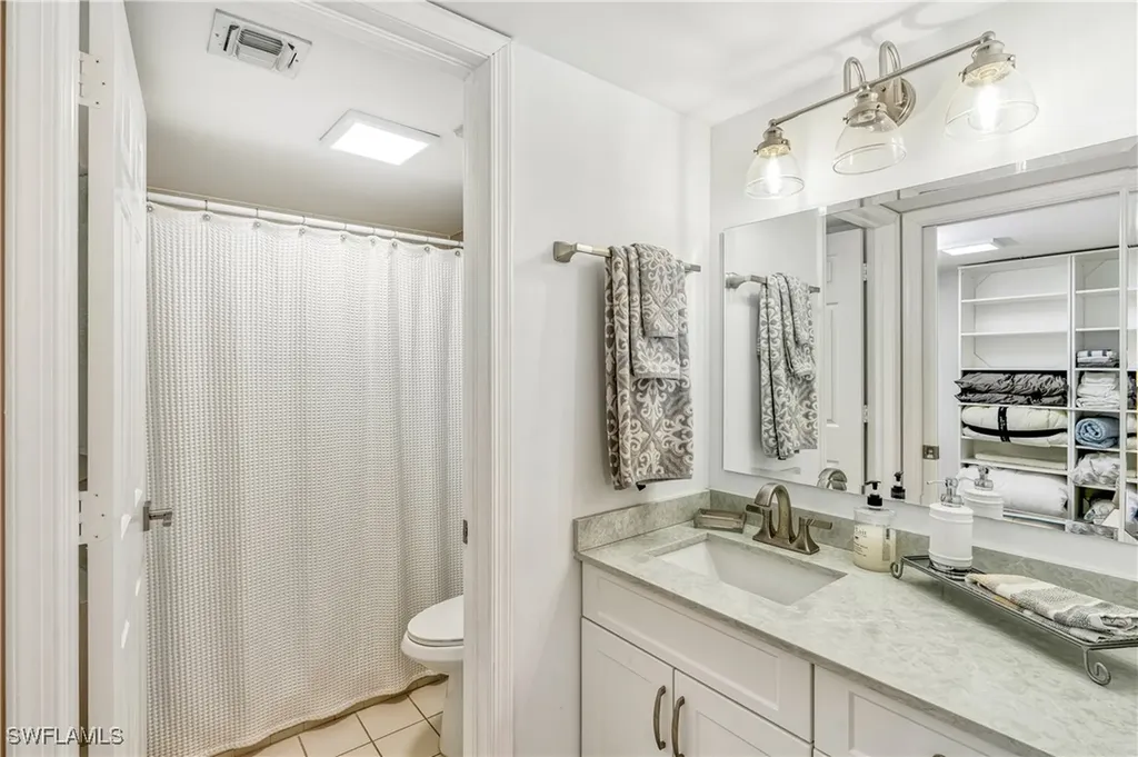 3001 Sandpiper Bay Circle Naples FL 34112