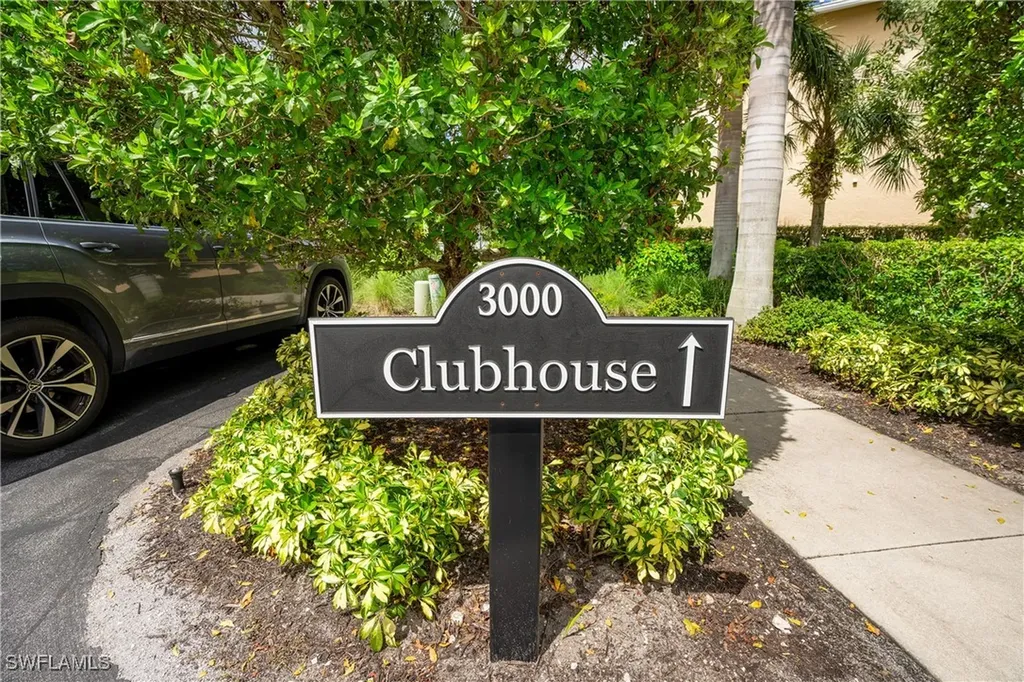 3001 Sandpiper Bay Circle Naples FL 34112