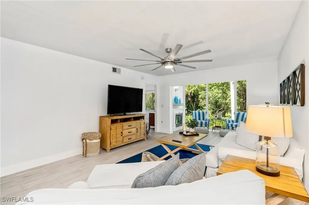3001 Sandpiper Bay Circle Naples FL 34112