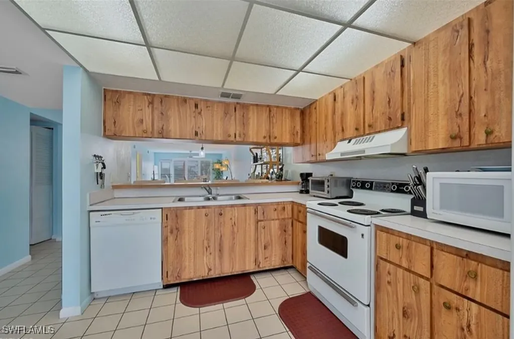 4092 Northlight Drive Naples FL 34112