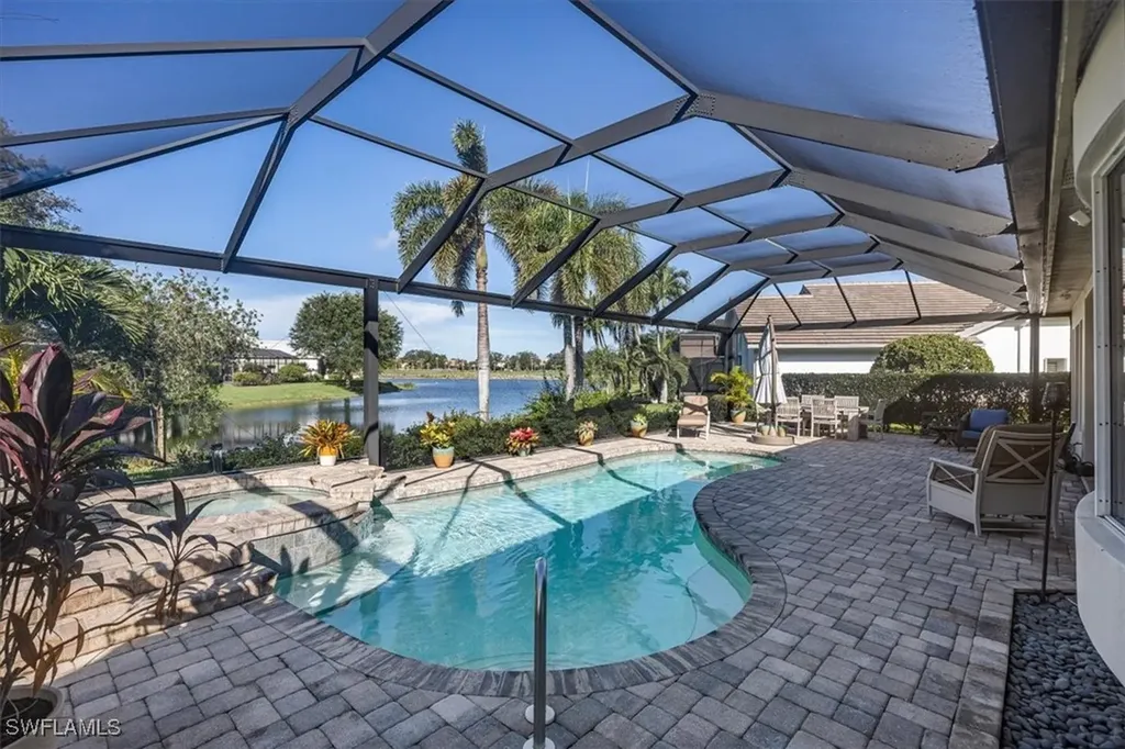 Naples FL, 537 Wedgewood Way