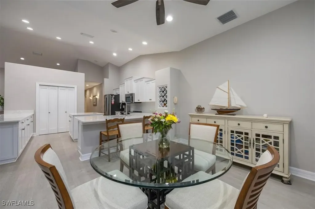 537 Wedgewood Way Naples FL 34119