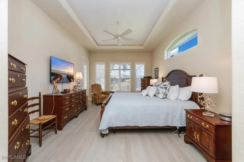 537 Wedgewood Way Naples FL 34119