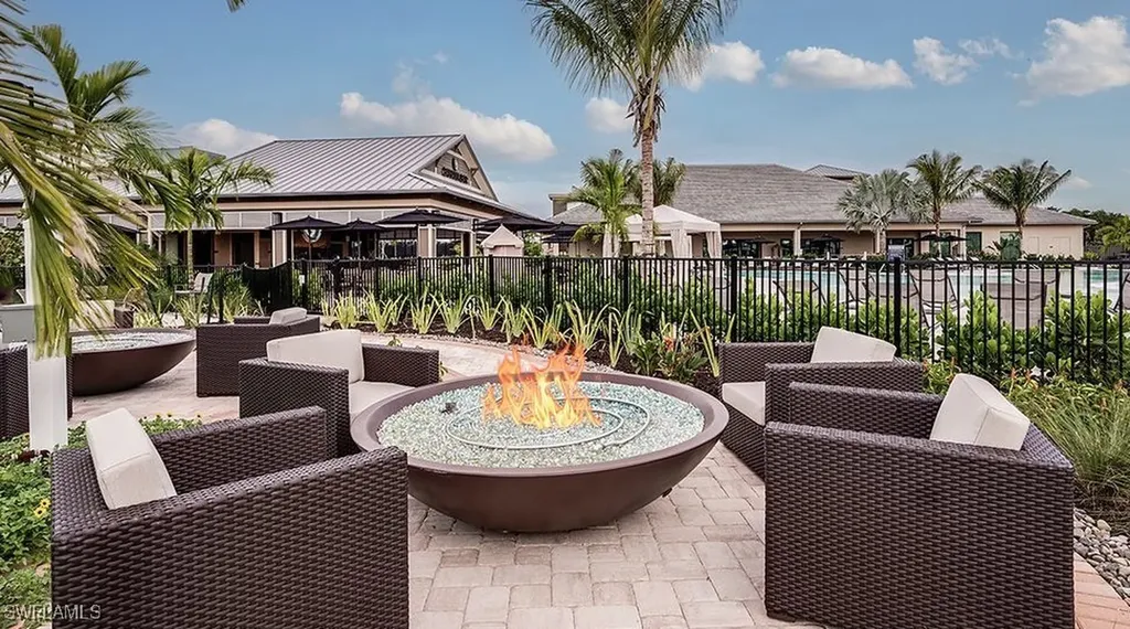 15335 Lucerna Street Naples FL 34114