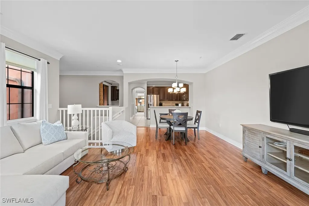 9066 Albion Lane N Naples FL 34113