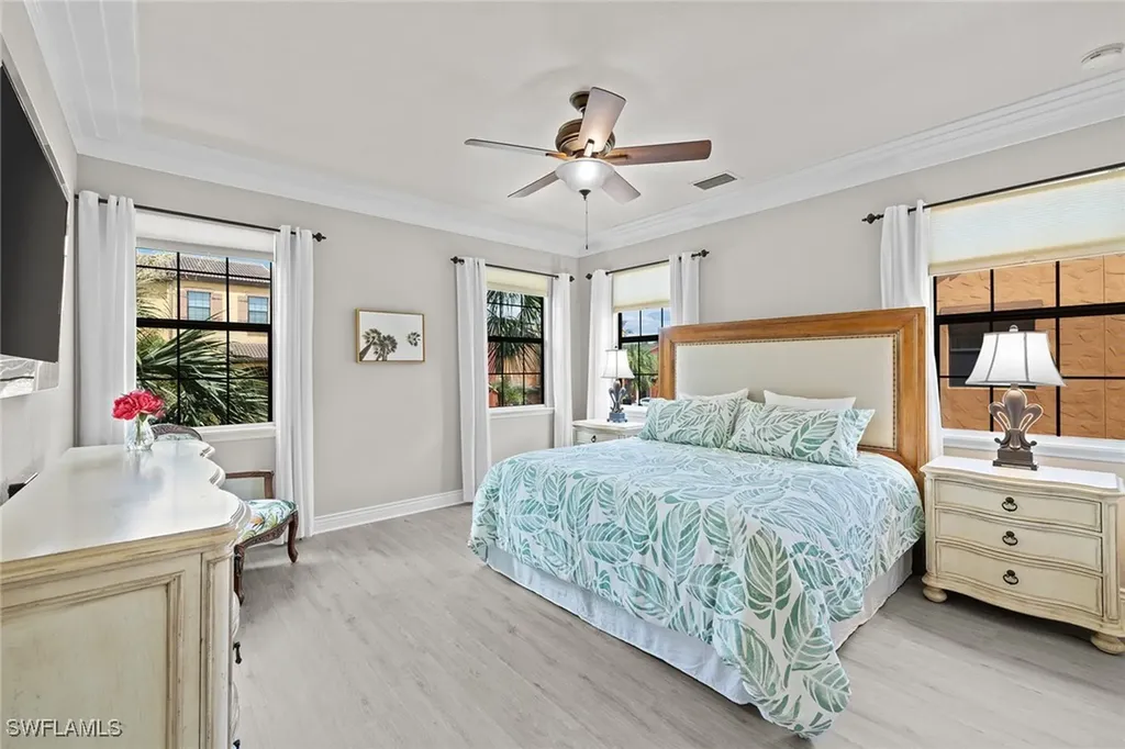 9066 Albion Lane N Naples FL 34113
