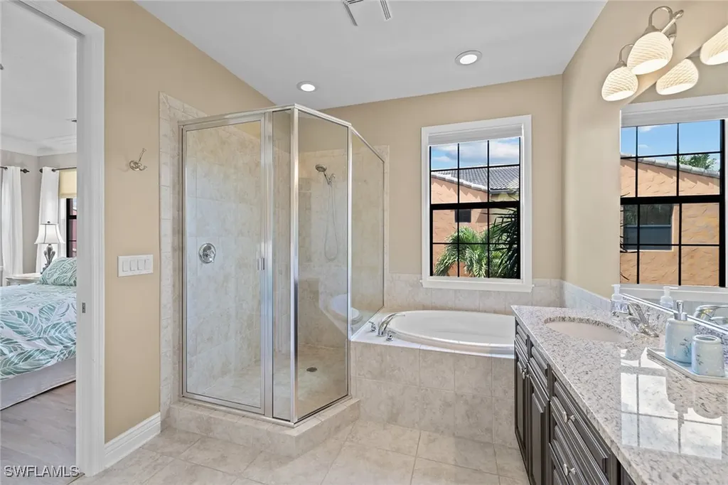 9066 Albion Lane N Naples FL 34113