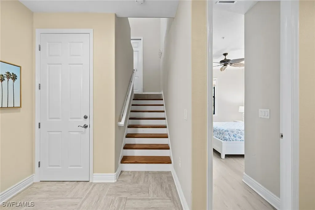9066 Albion Lane N Naples FL 34113